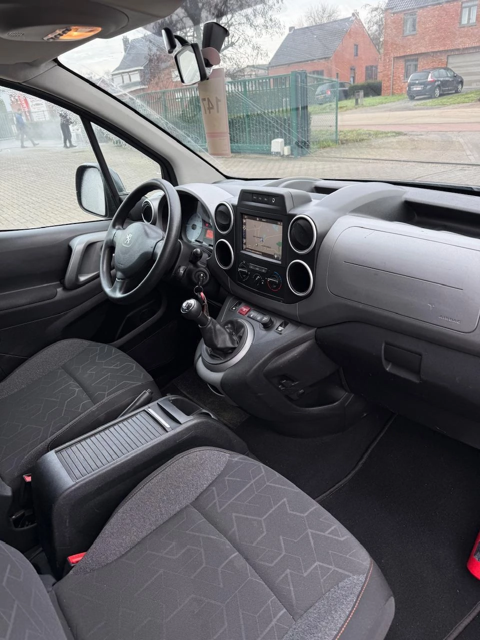 Hoofdafbeelding Peugeot Partner