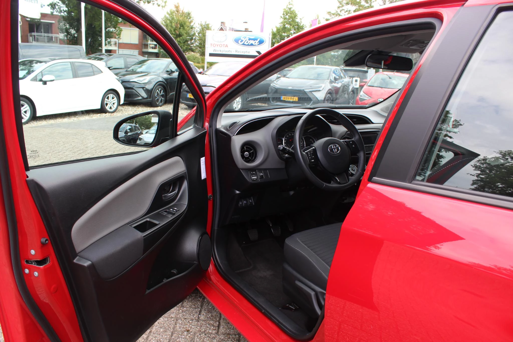 Hoofdafbeelding Toyota Yaris