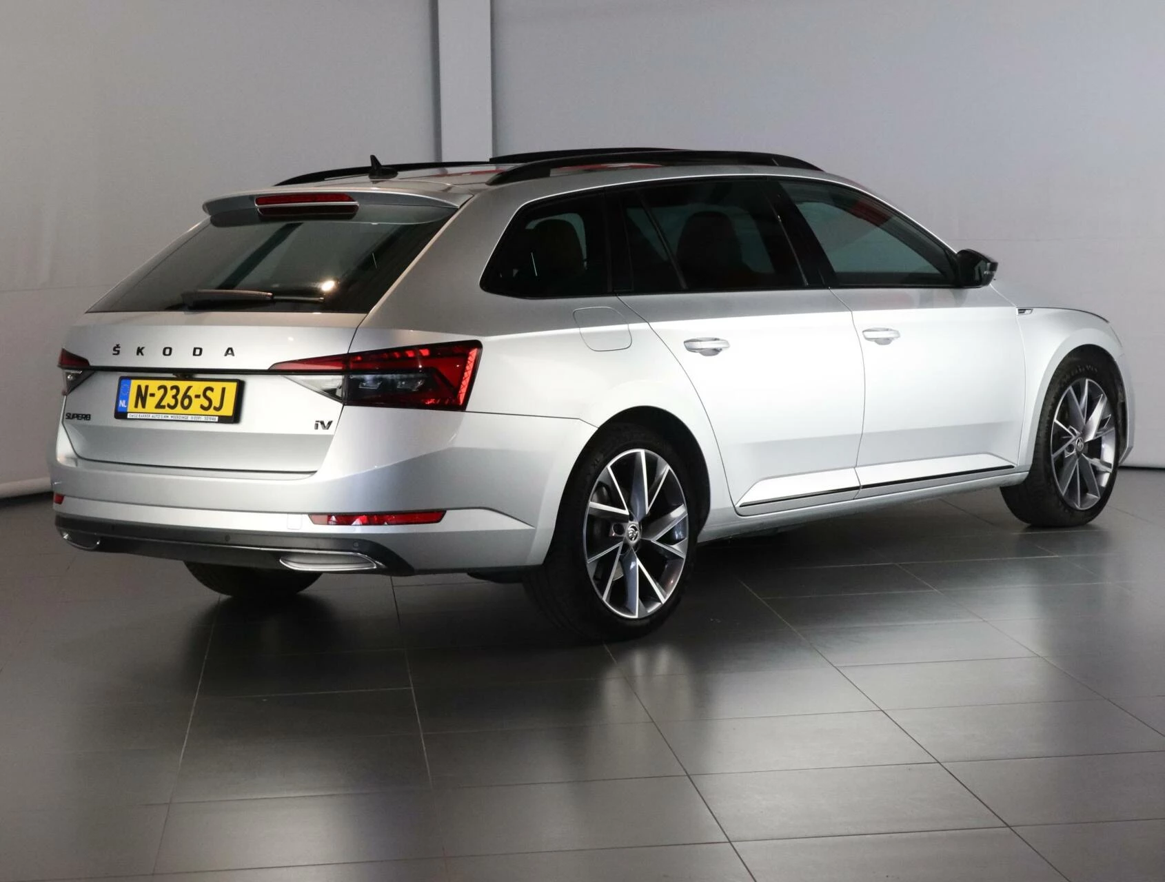 Hoofdafbeelding Škoda Superb