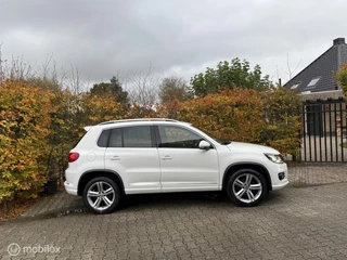 Volkswagen Tiguan 1.4 TSI R-Line Edition Origineel Ned. dealer onder