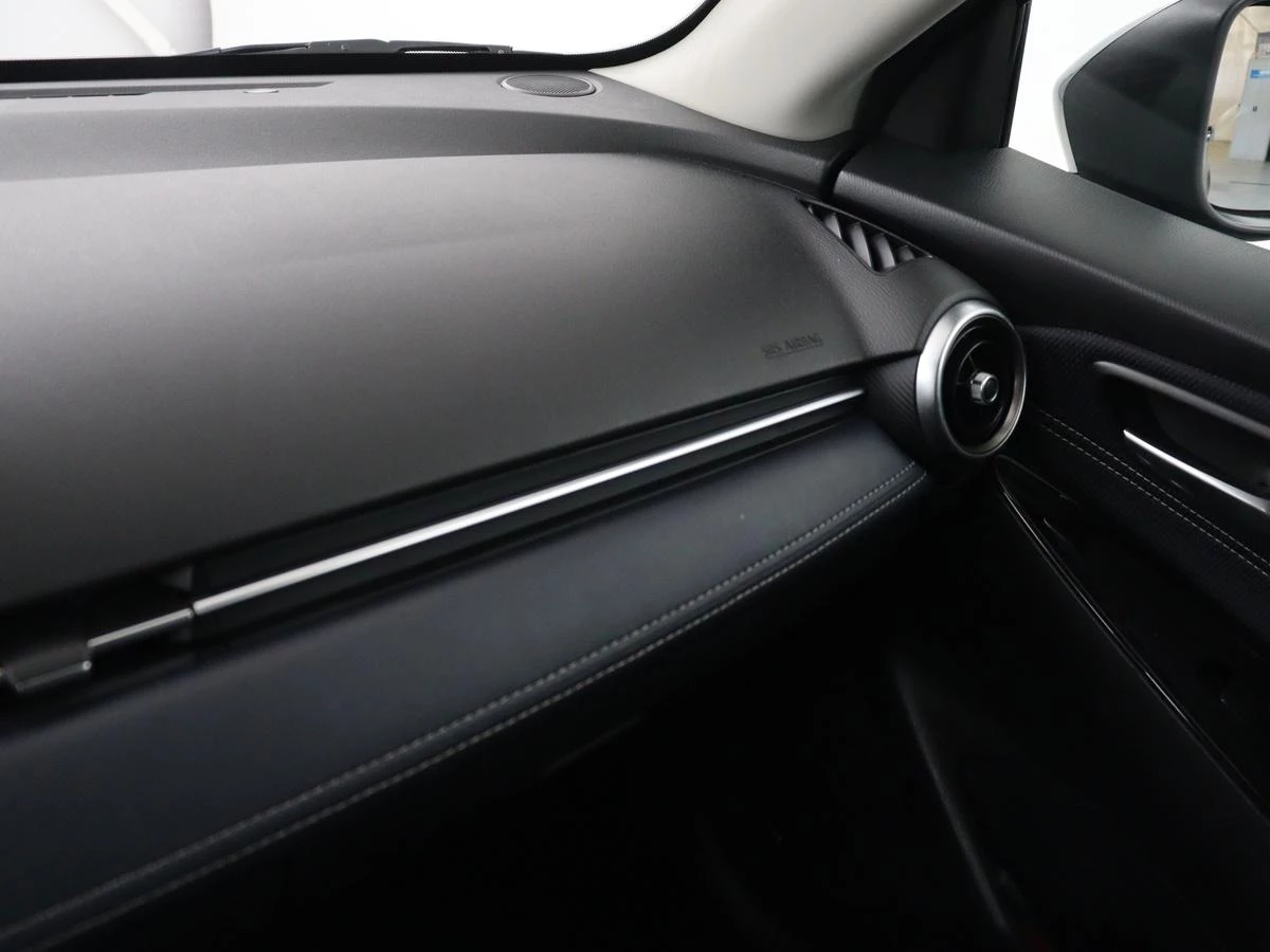 Hoofdafbeelding Mazda 2