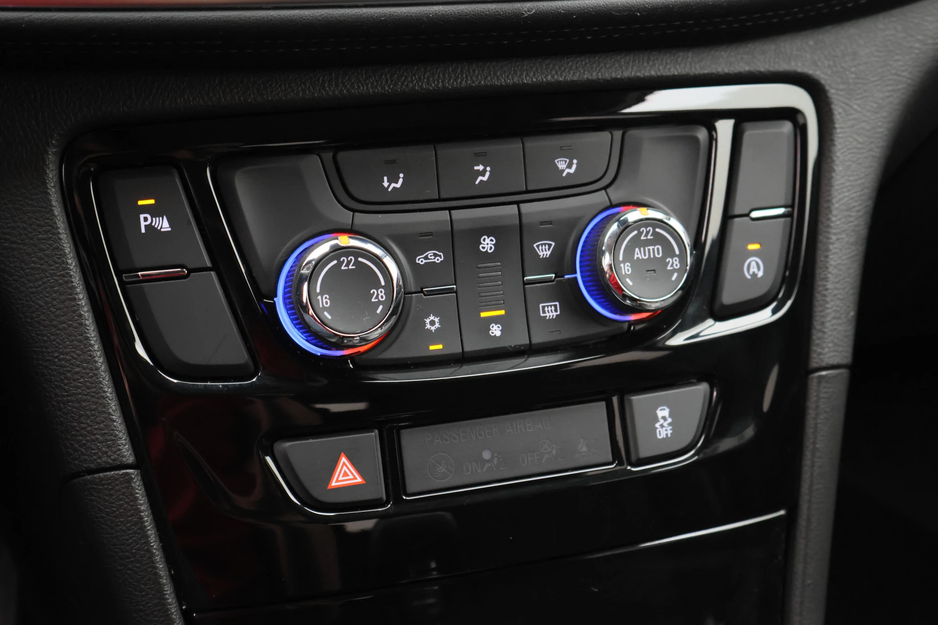 Hoofdafbeelding Opel Mokka X