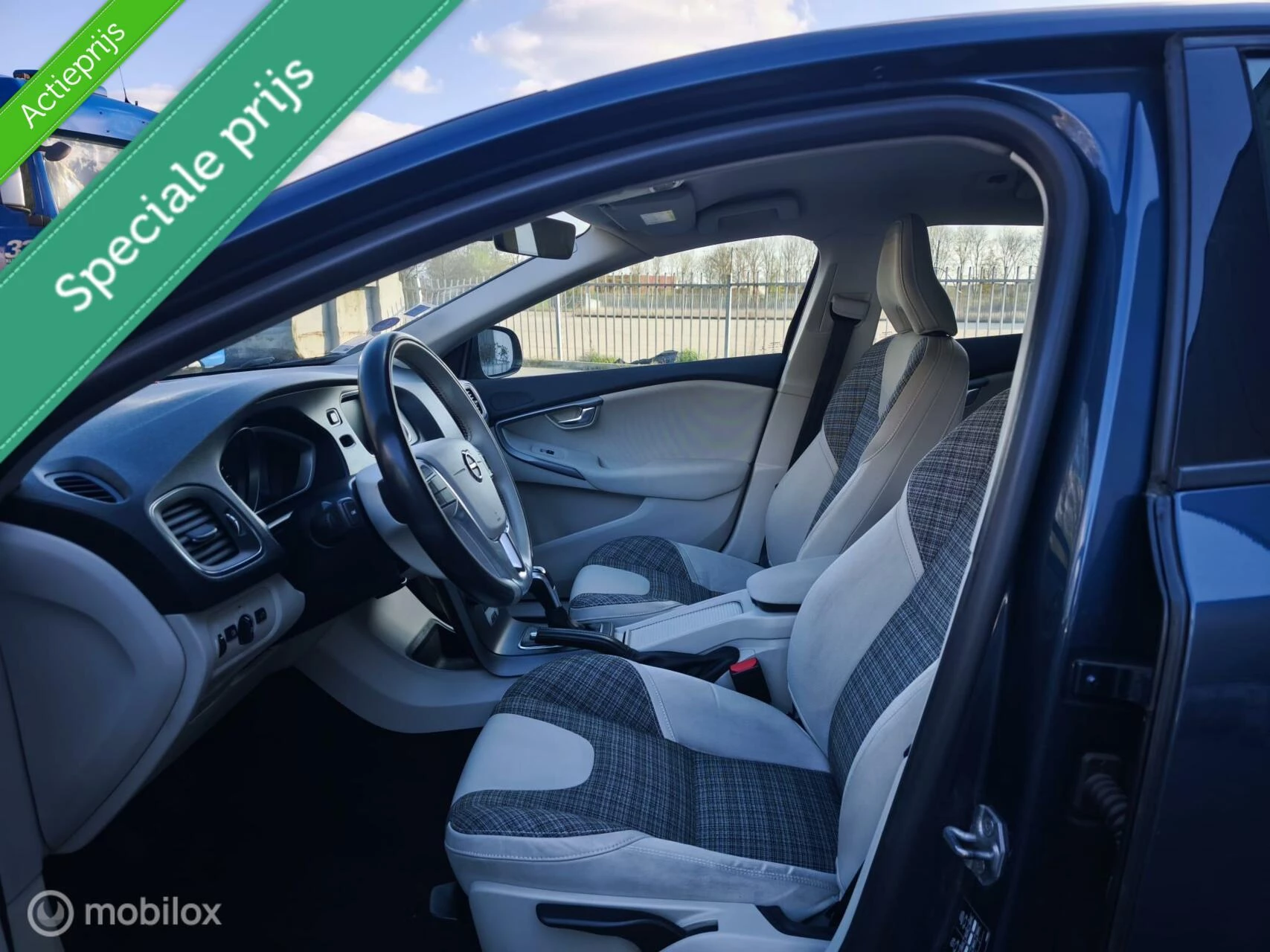 Hoofdafbeelding Volvo V40