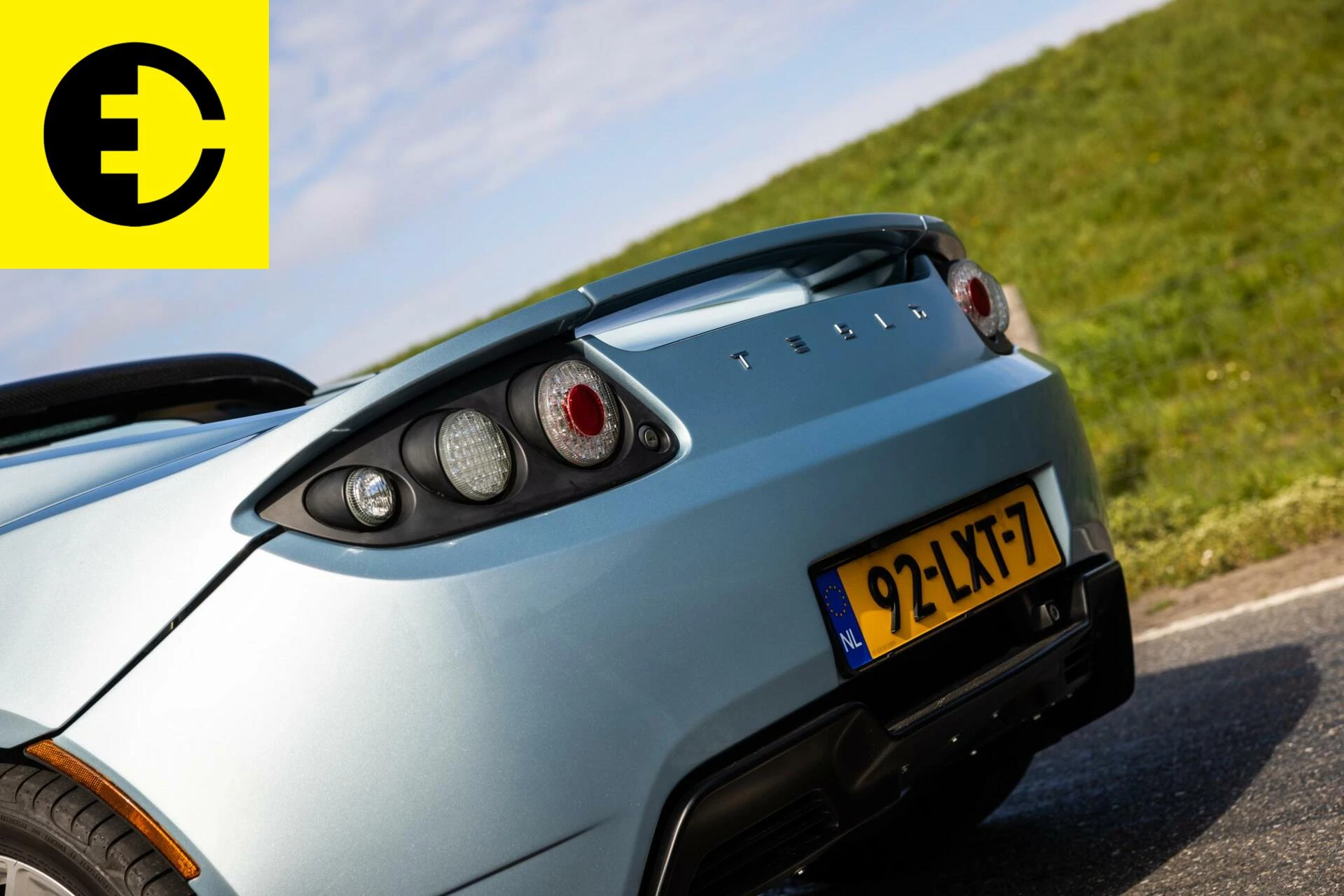 Hoofdafbeelding Tesla Roadster