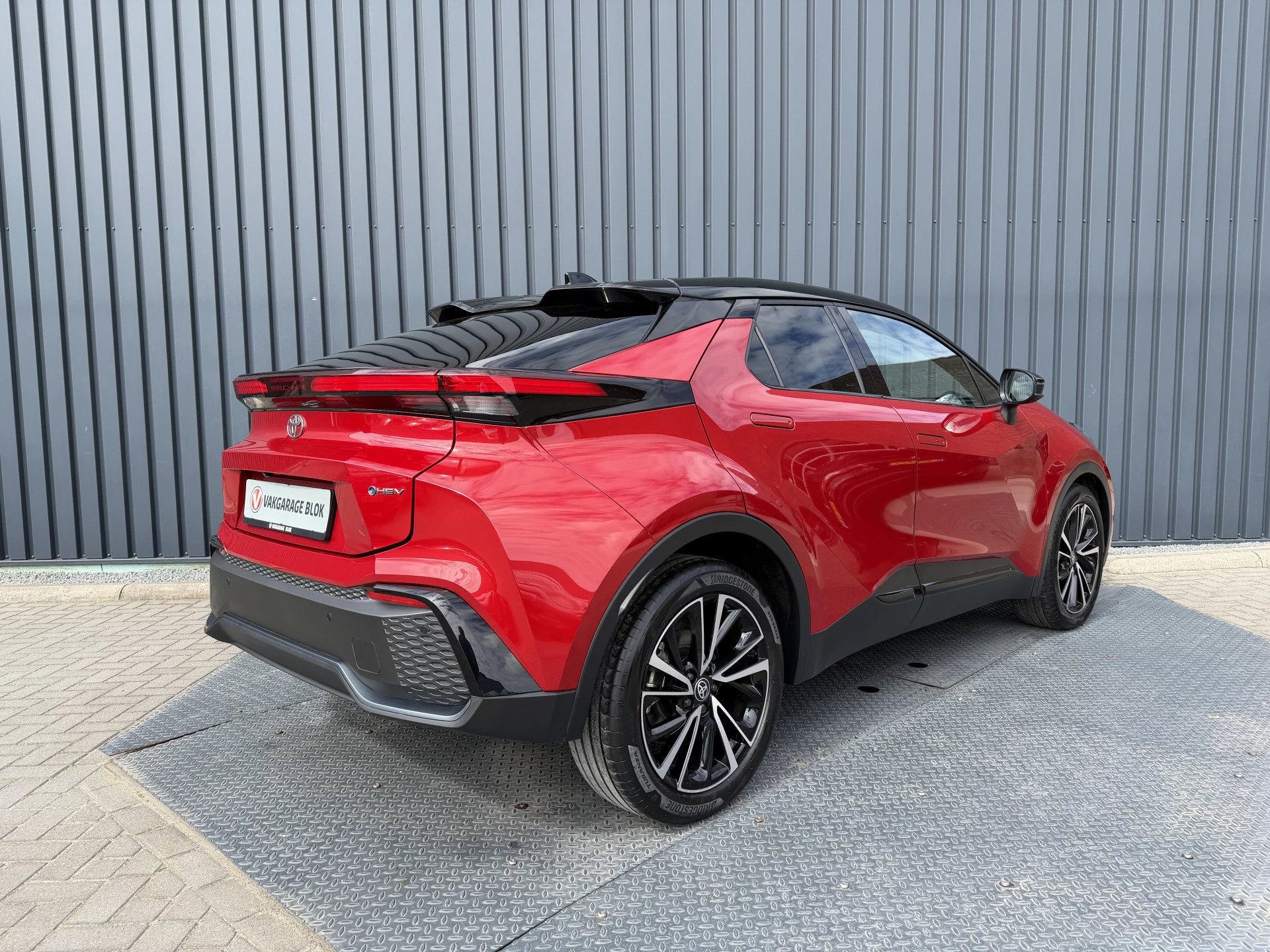 Hoofdafbeelding Toyota C-HR