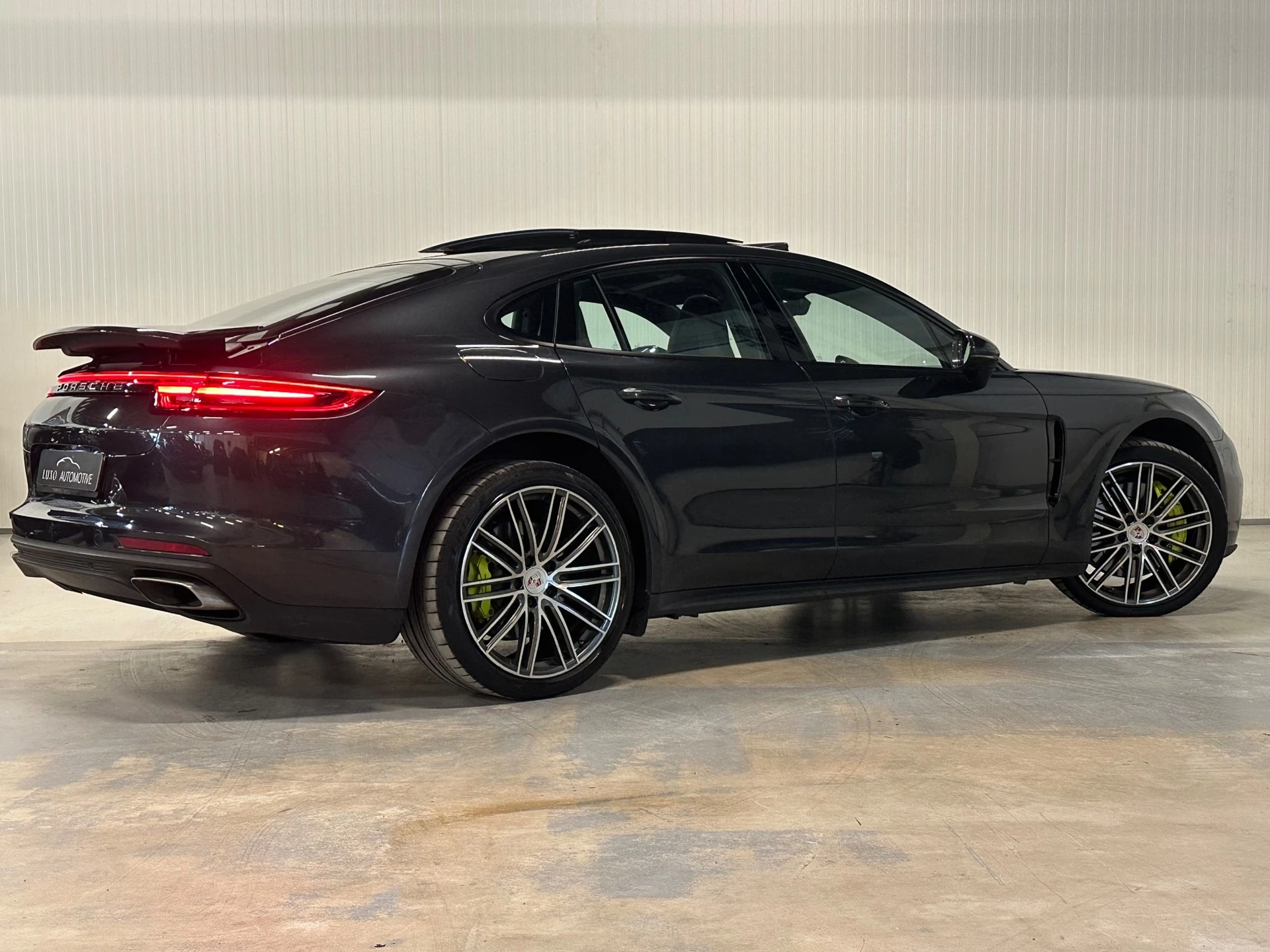 Hoofdafbeelding Porsche Panamera