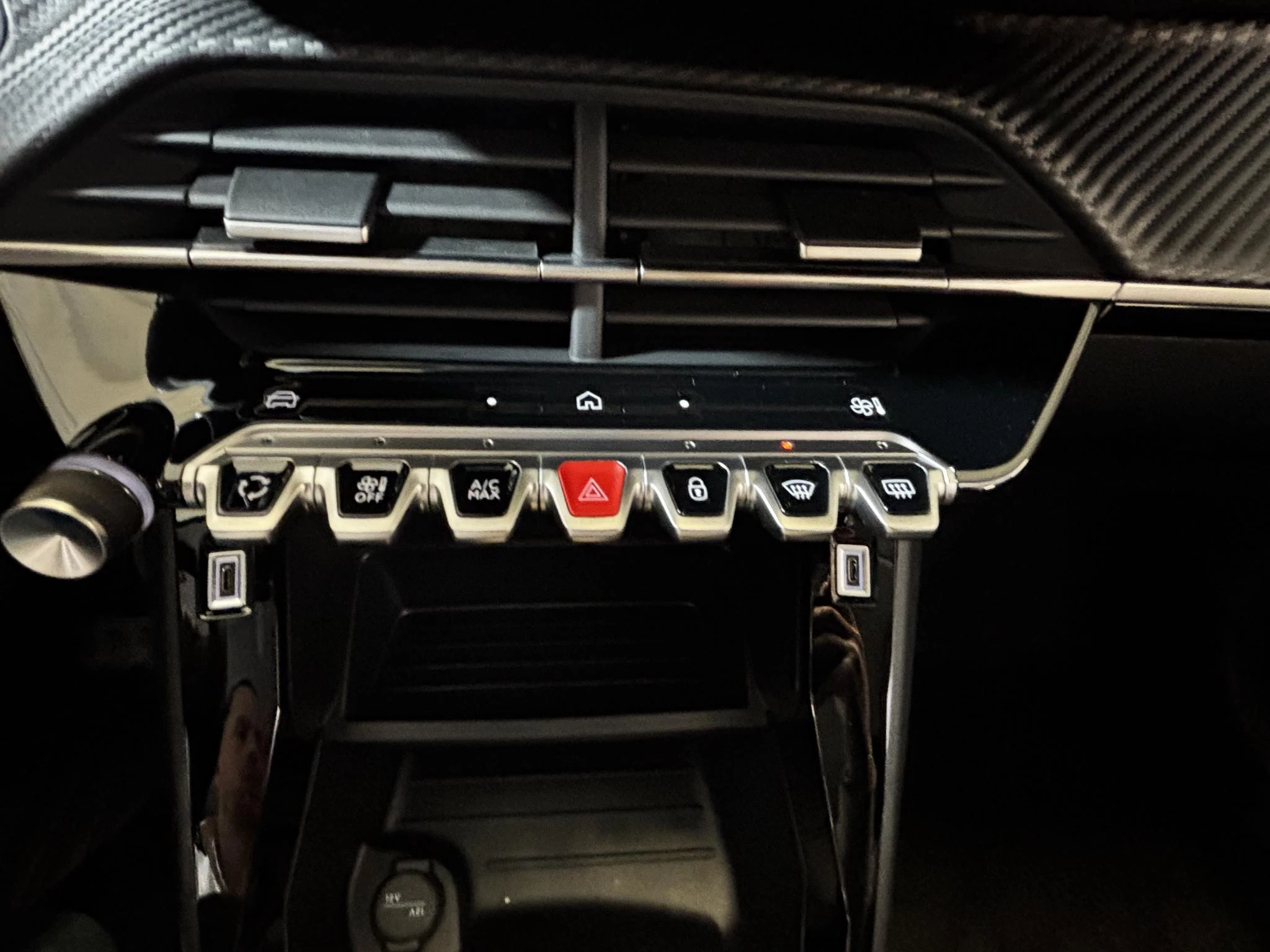 Hoofdafbeelding Peugeot e-208