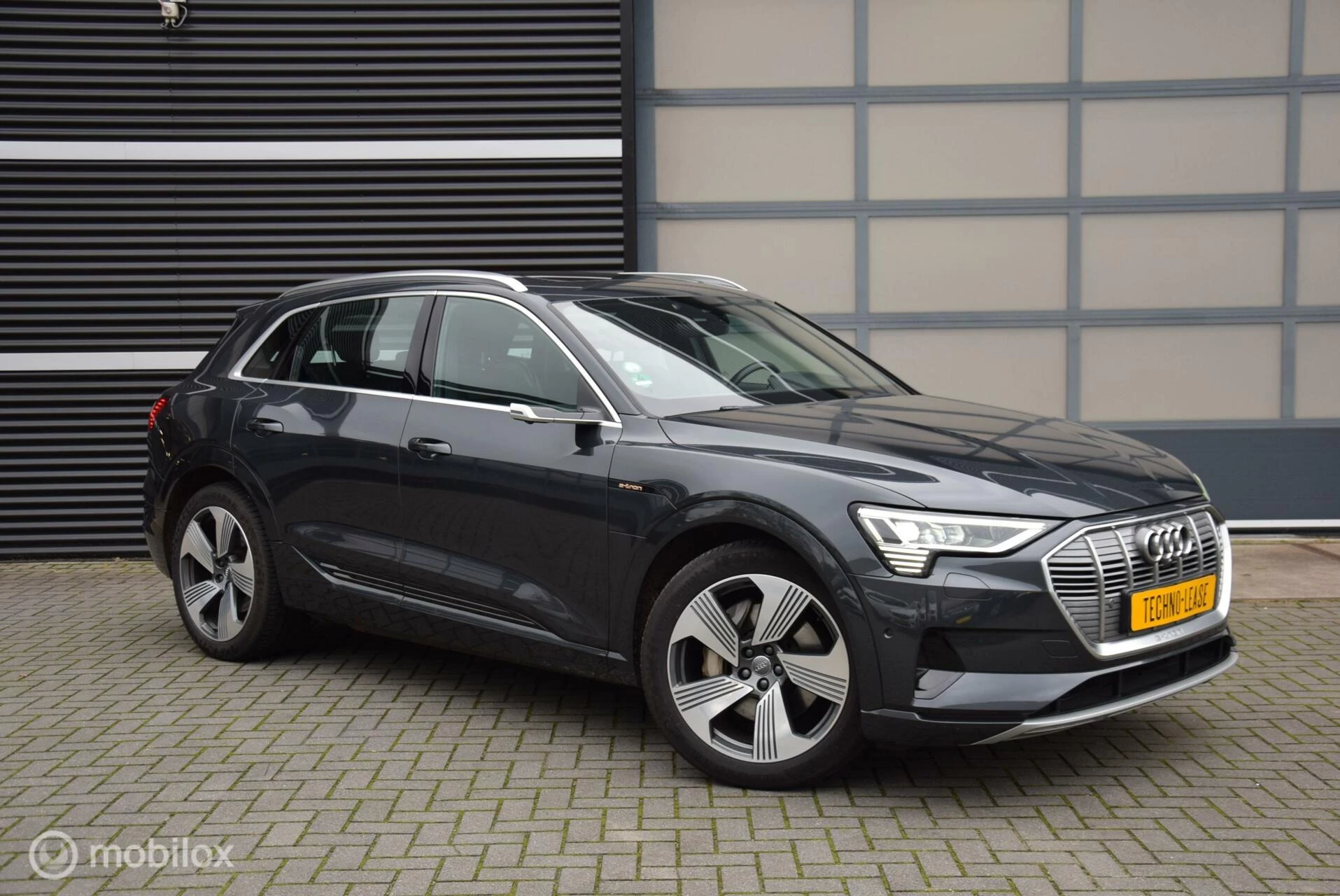 Hoofdafbeelding Audi e-tron