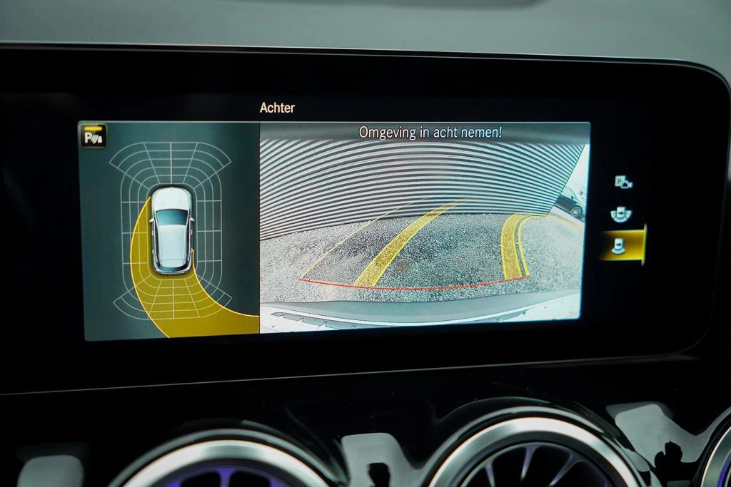 Hoofdafbeelding Mercedes-Benz EQA