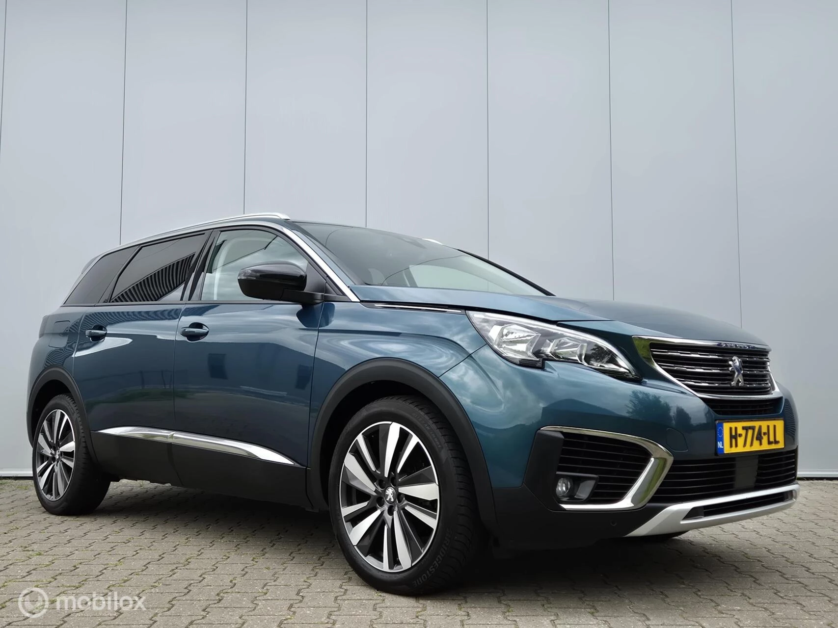 Hoofdafbeelding Peugeot 5008