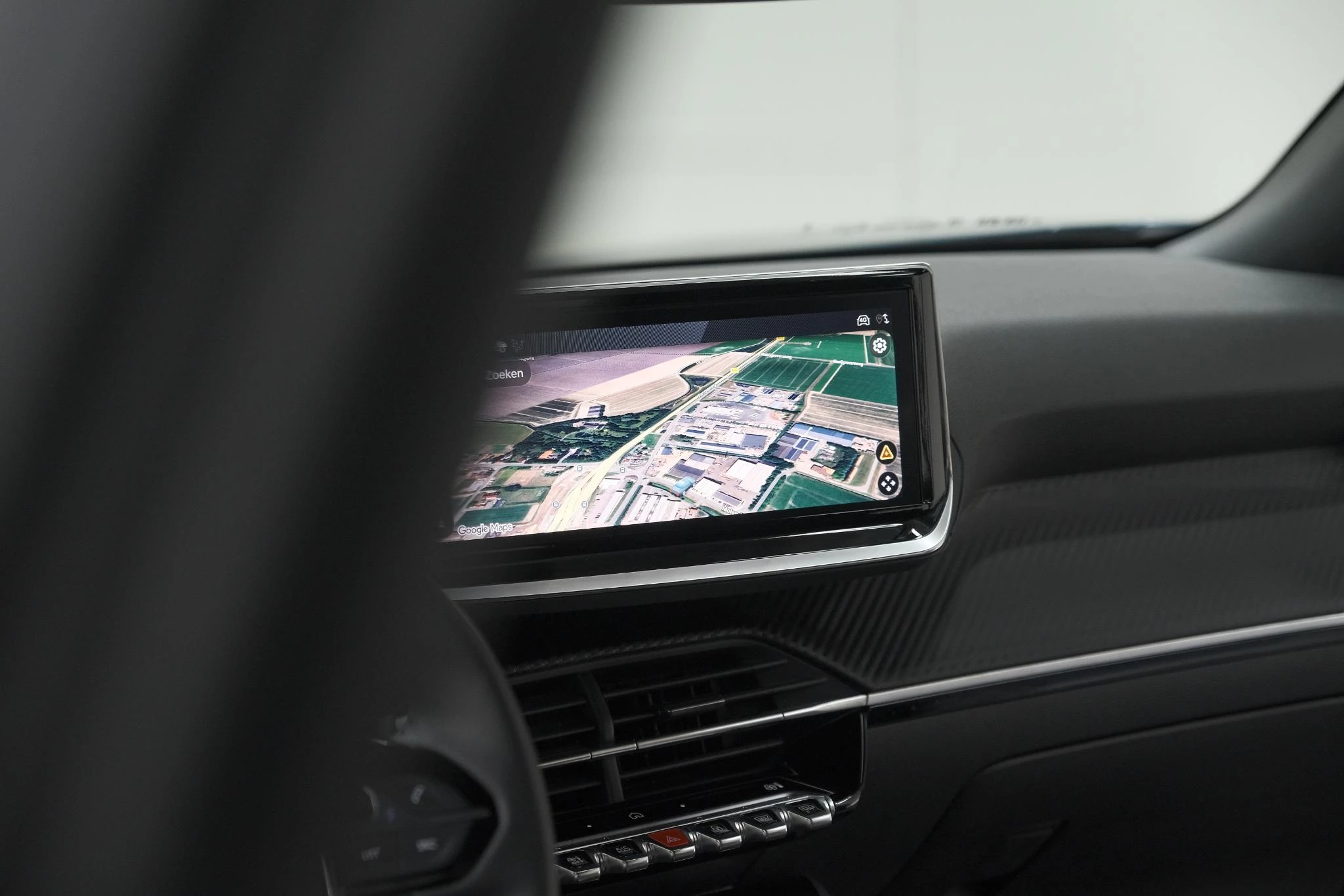 Hoofdafbeelding Peugeot e-2008