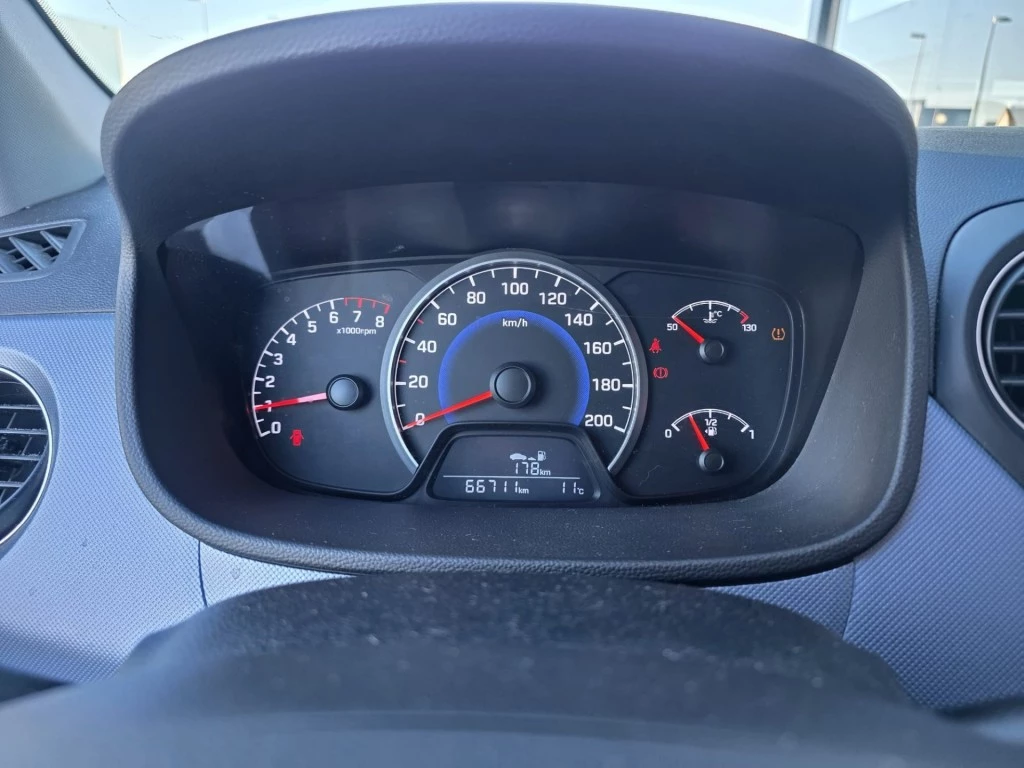 Hoofdafbeelding Hyundai i10