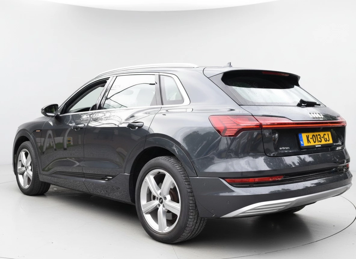 Hoofdafbeelding Audi e-tron