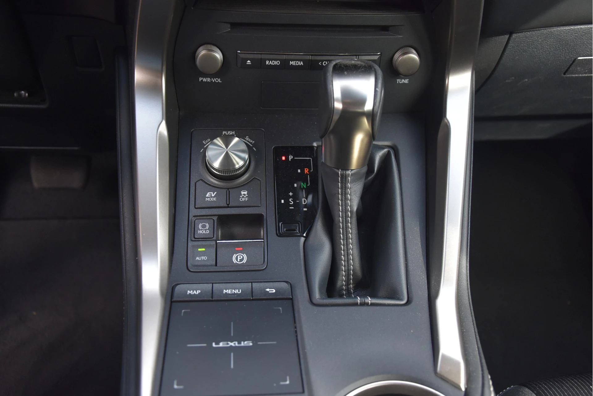 Hoofdafbeelding Lexus NX