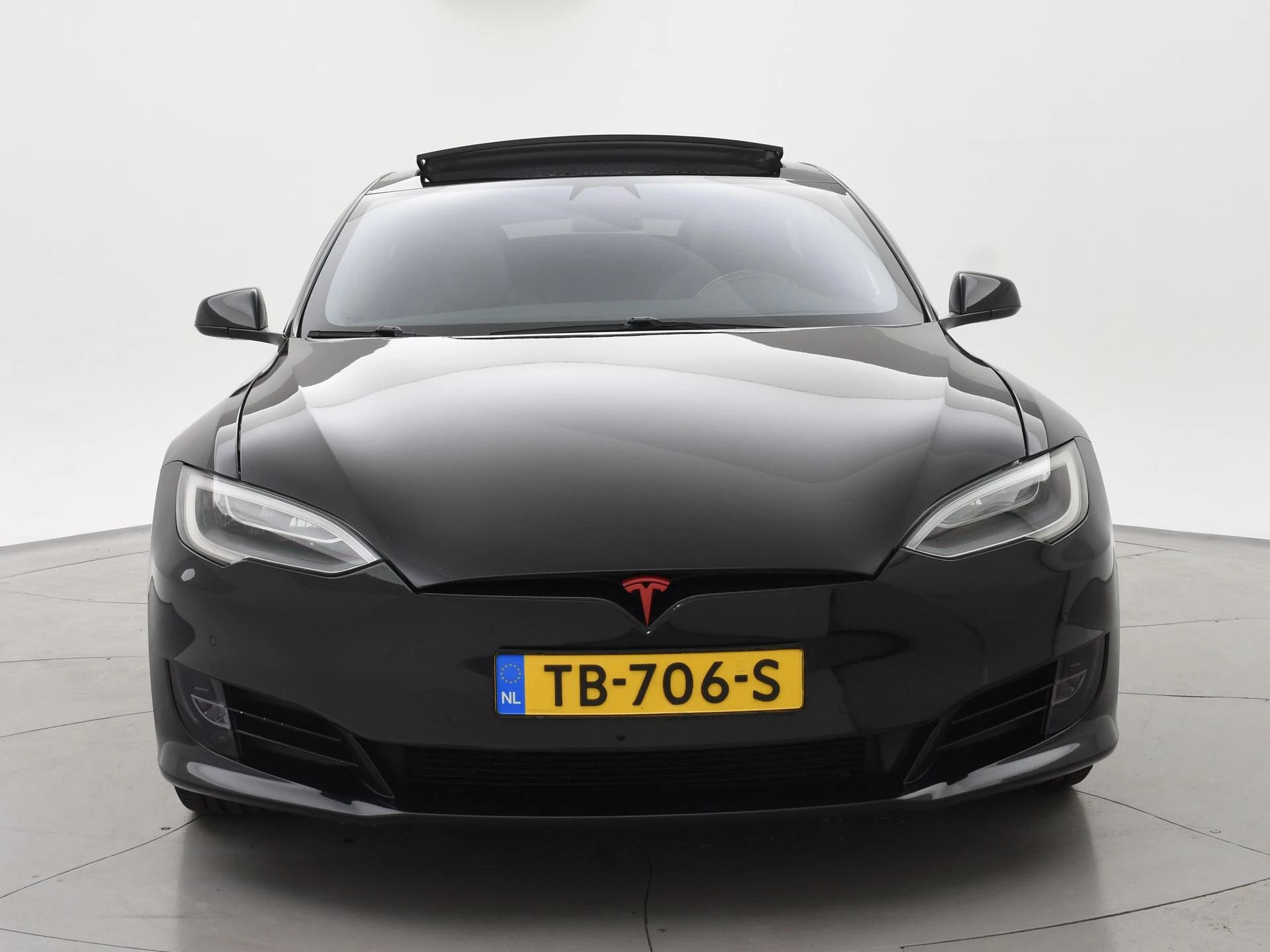 Hoofdafbeelding Tesla Model S