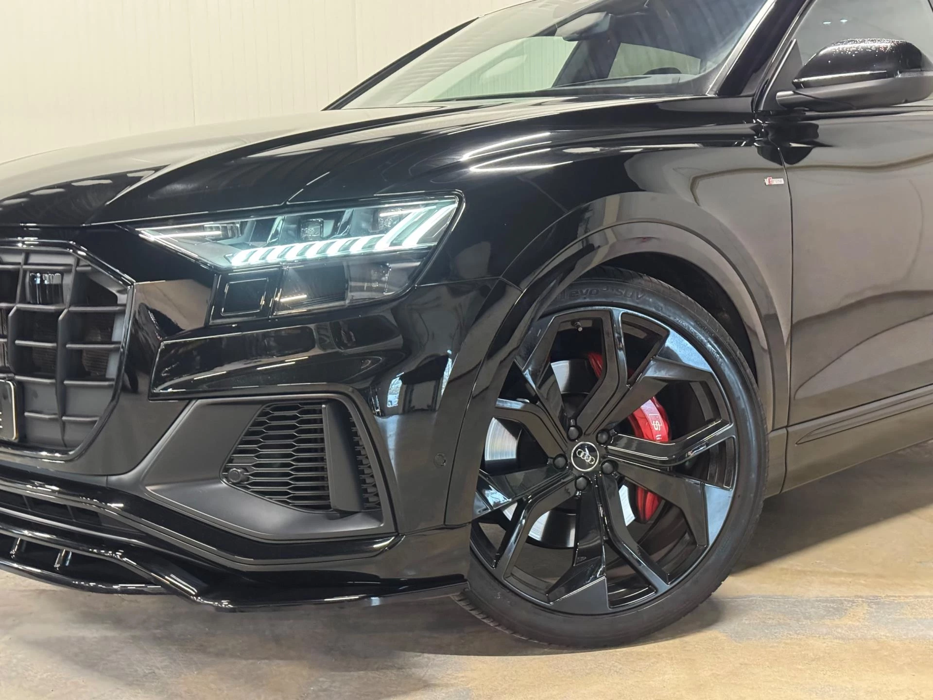 Hoofdafbeelding Audi Q8