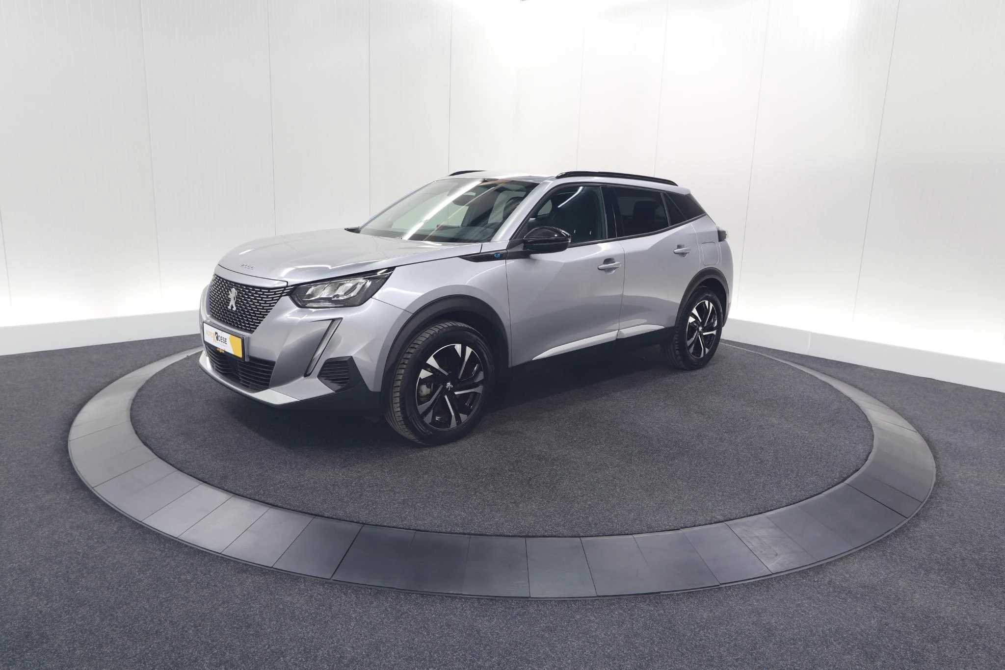Hoofdafbeelding Peugeot e-2008