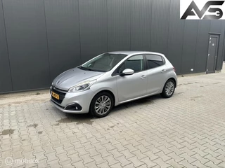 Hoofdafbeelding Peugeot 208 Peugeot 208 1.2 PureTech Allure|LMV|Parkeersensoren|NAVI