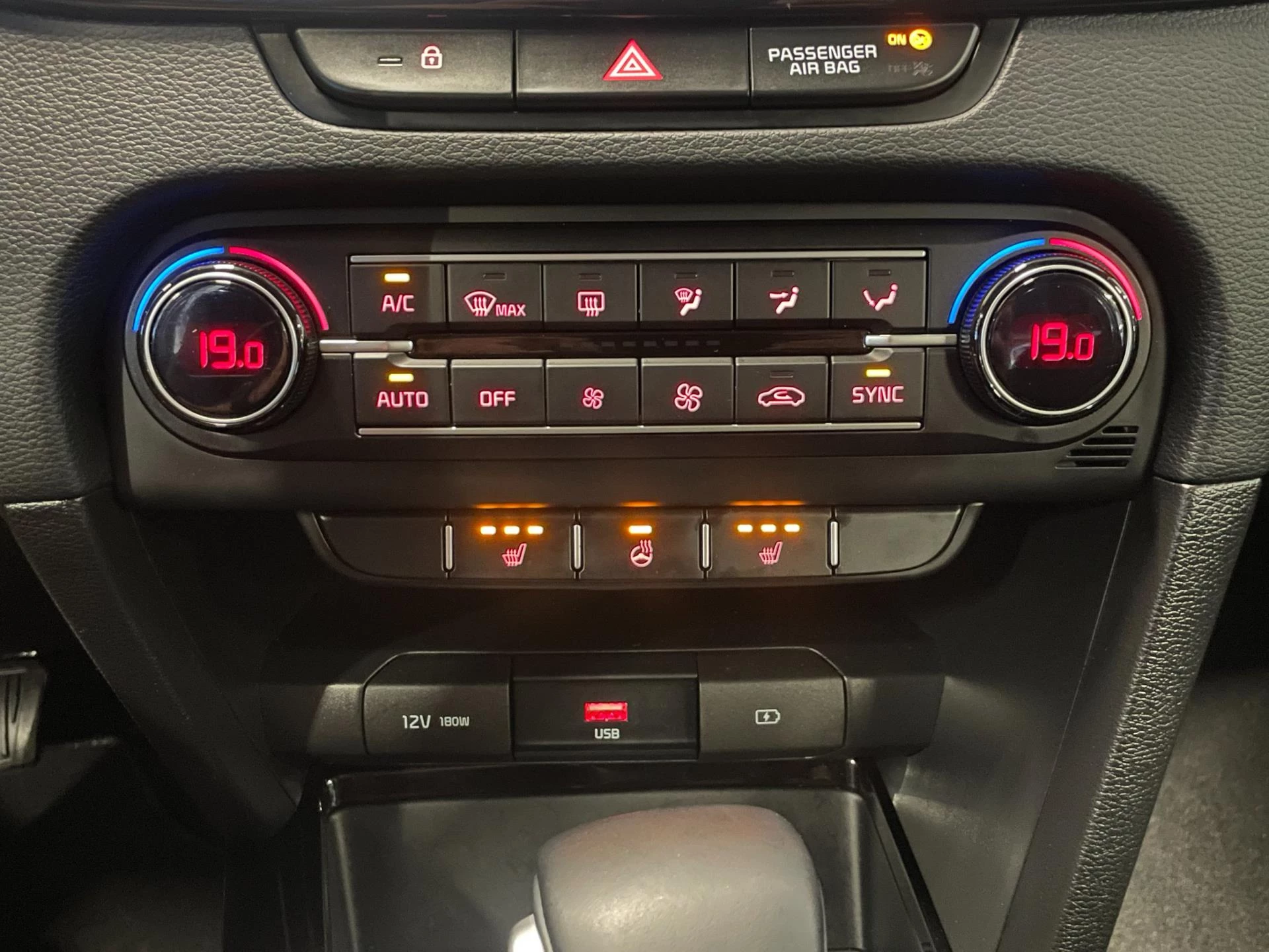 Hoofdafbeelding Kia Ceed