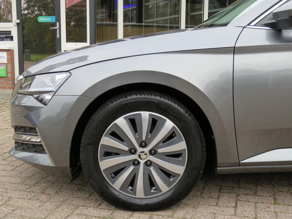 Hoofdafbeelding Škoda Superb