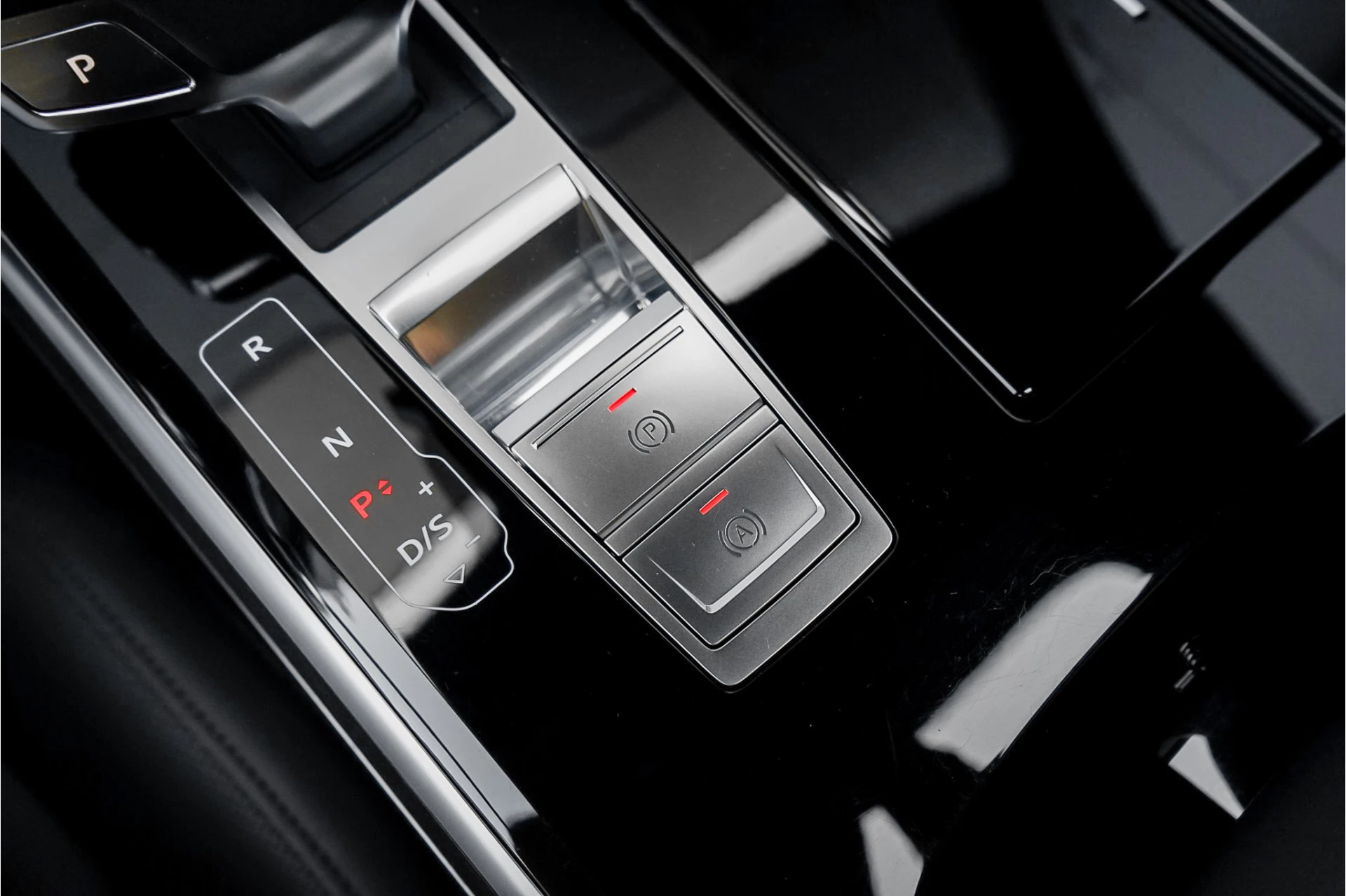 Hoofdafbeelding Audi A8