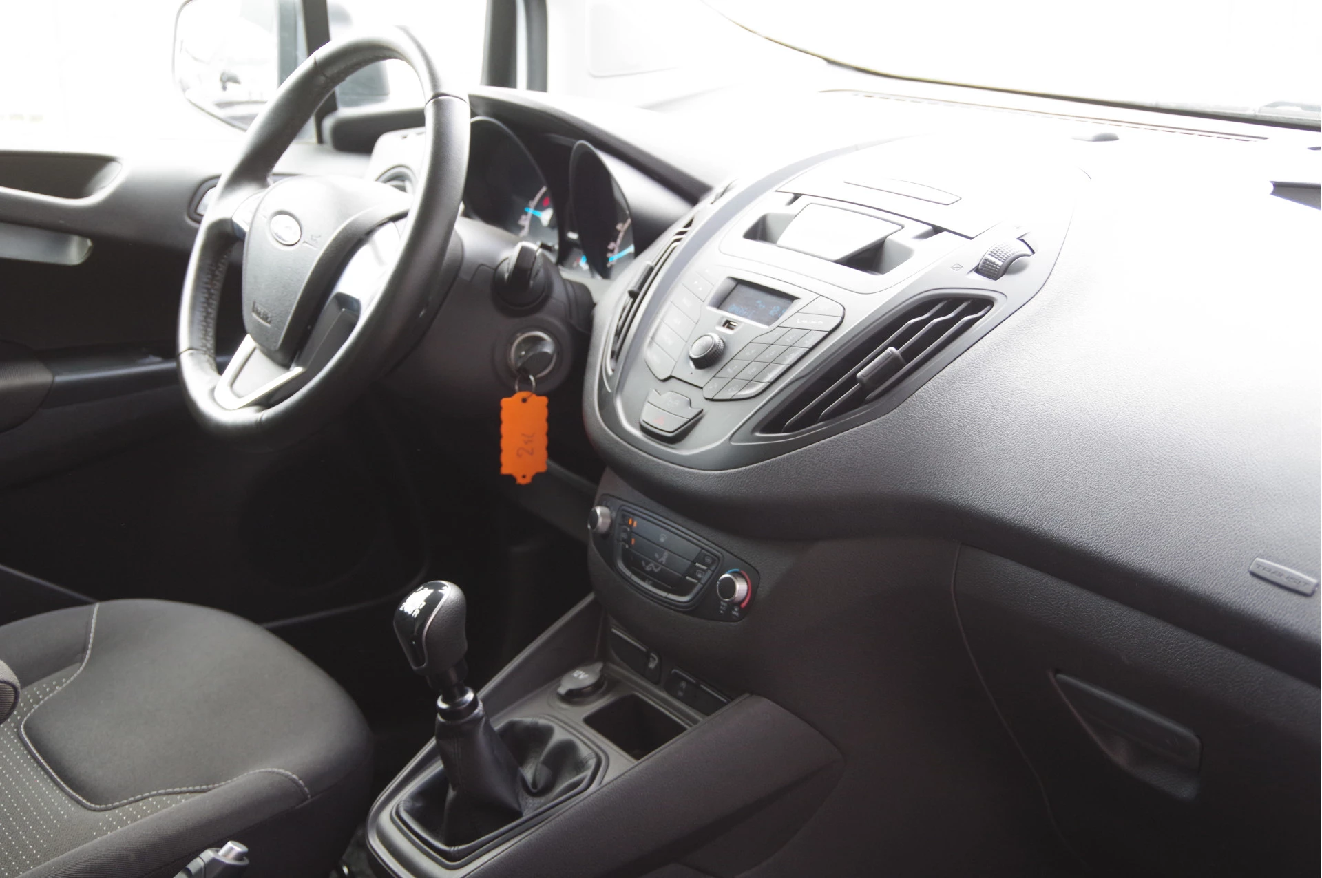Hoofdafbeelding Ford Transit Courier