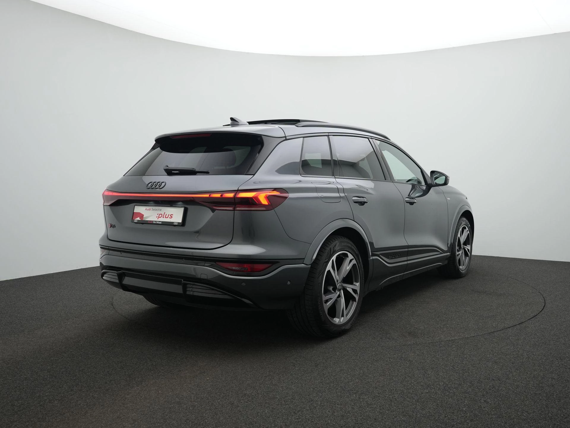 Hoofdafbeelding Audi Q6 e-tron