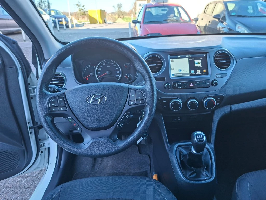Hoofdafbeelding Hyundai i10