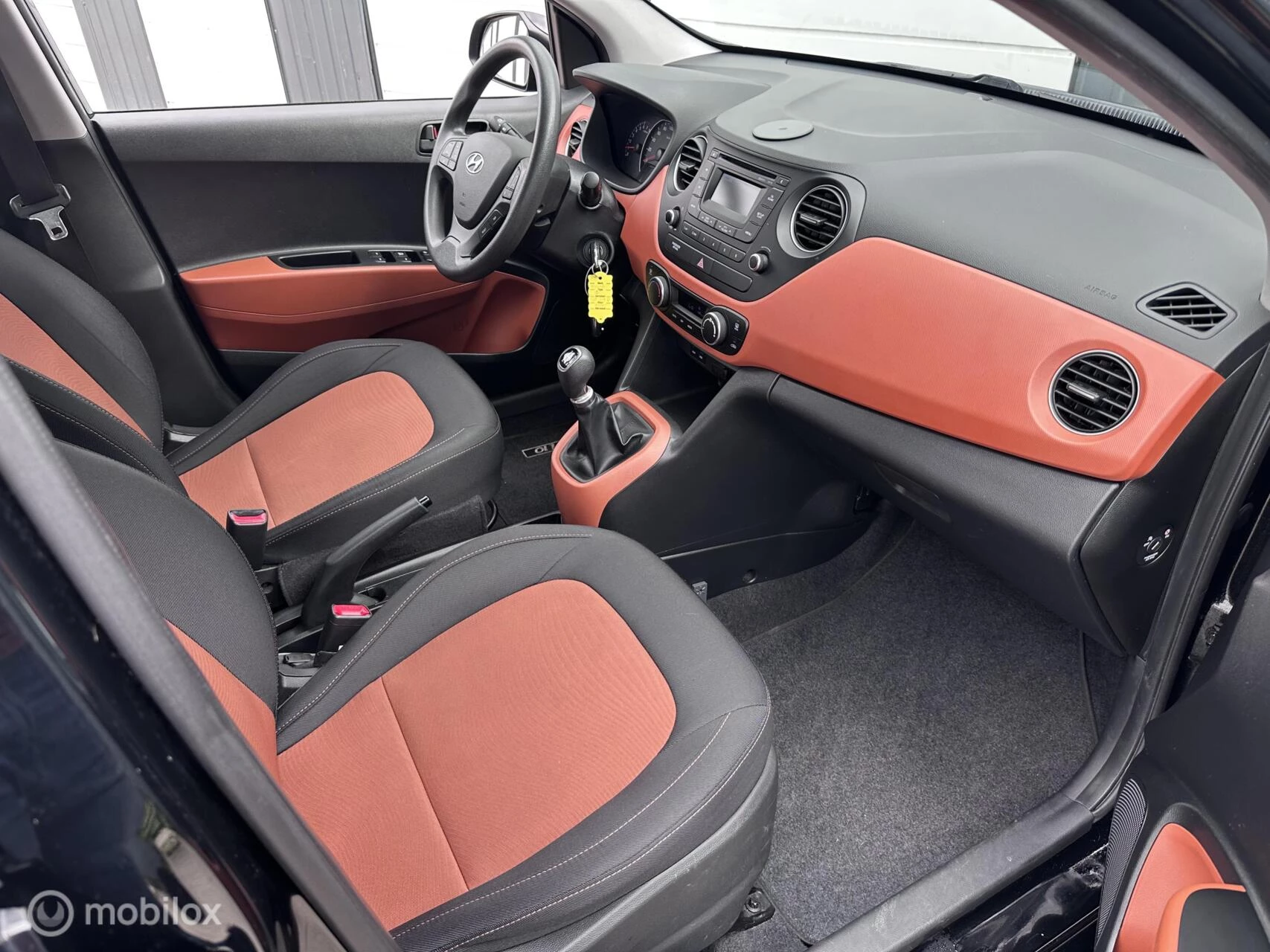 Hoofdafbeelding Hyundai i10