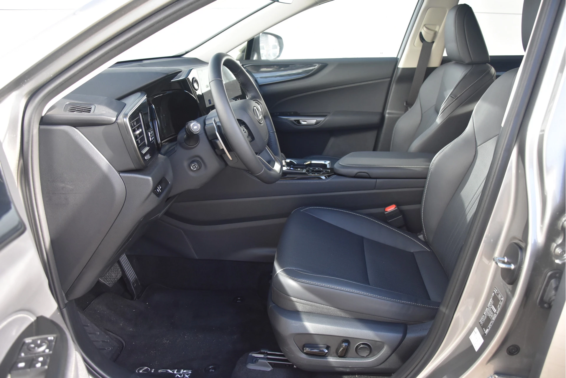 Hoofdafbeelding Lexus NX