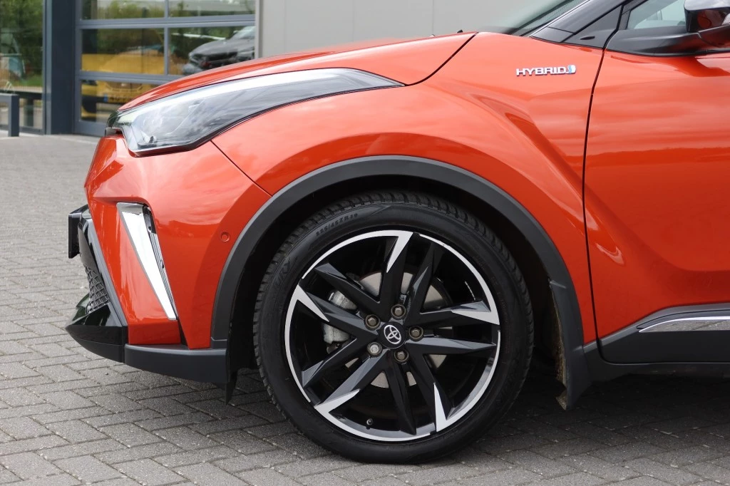 Hoofdafbeelding Toyota C-HR