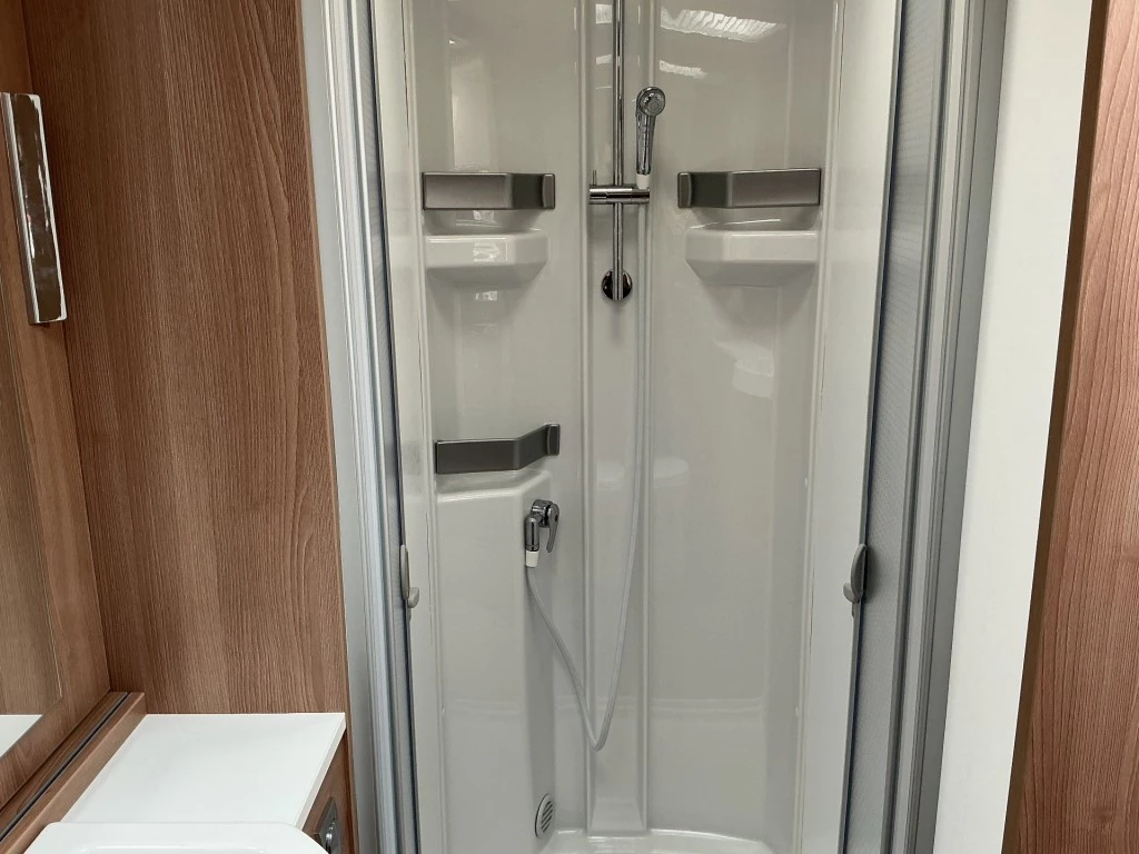 Hoofdafbeelding Bürstner Ixeo Bt6801