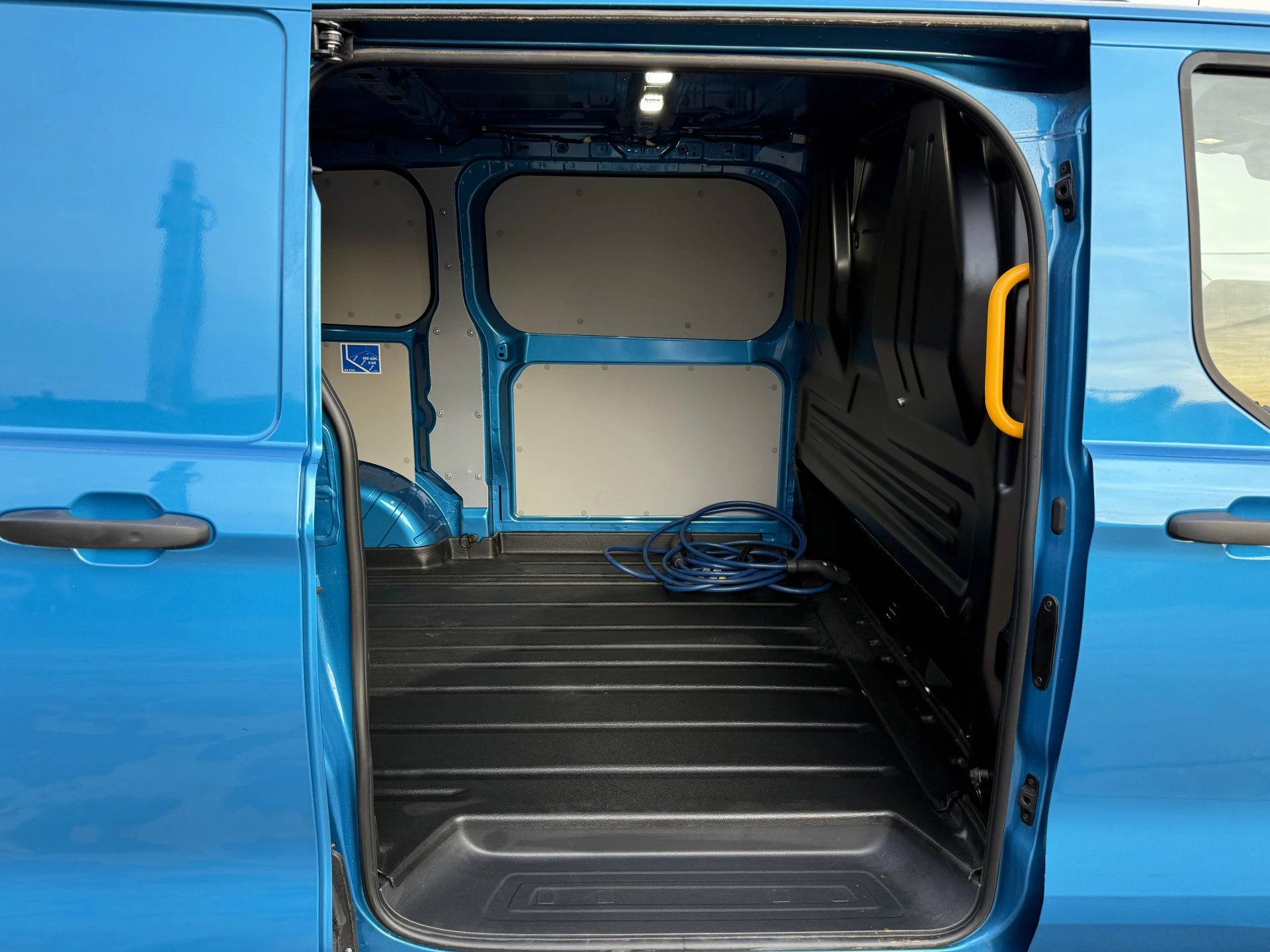 Hoofdafbeelding Ford E-Transit Custom