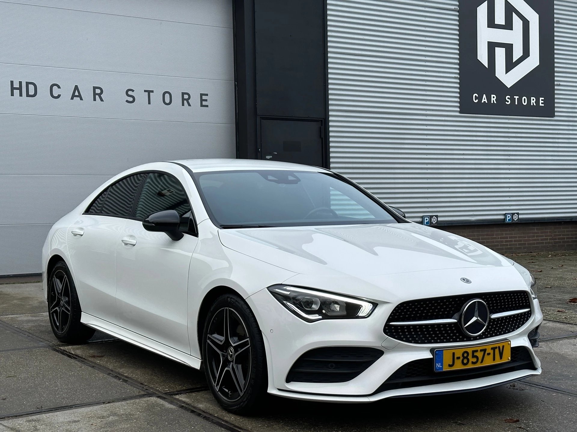 Hoofdafbeelding Mercedes-Benz CLA