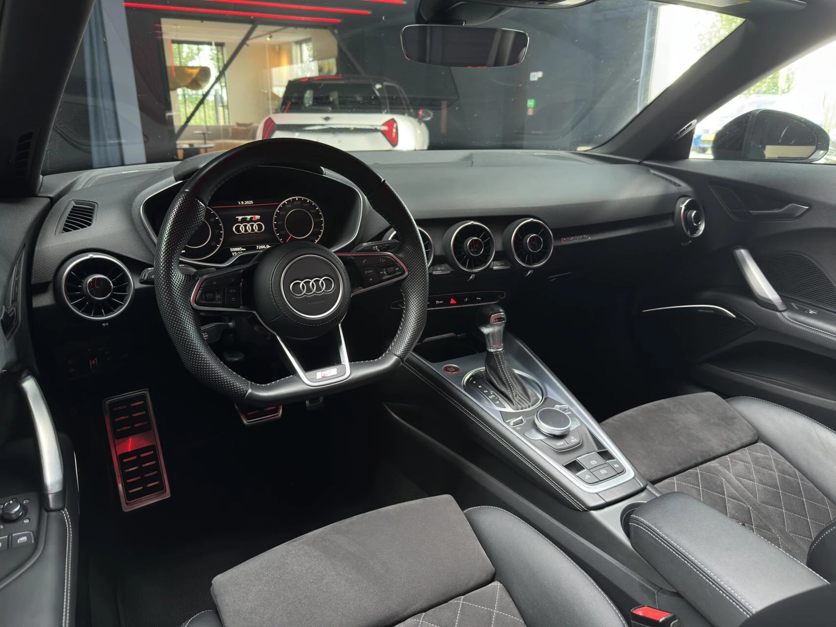 Hoofdafbeelding Audi TTS