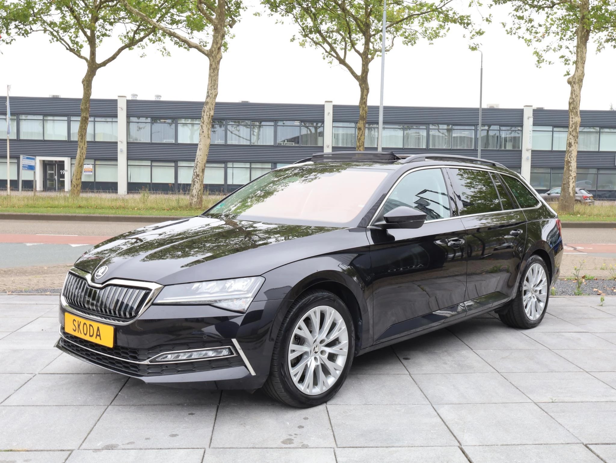 Hoofdafbeelding Škoda Superb