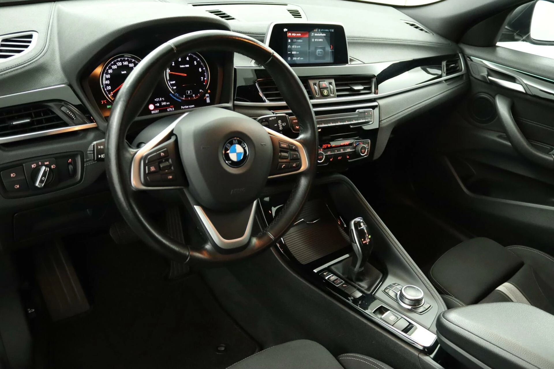 Hoofdafbeelding BMW X2
