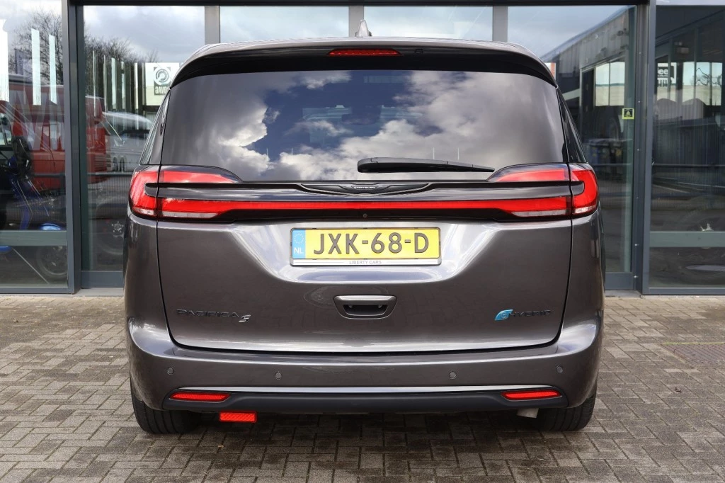 Hoofdafbeelding Chrysler Pacifica