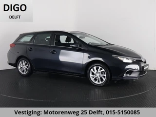 Hoofdafbeelding Toyota Auris Toyota Auris Touring Sports 1.8 HYBRID DYNAMIC -PACK AUTOMAAT CAMERA.100% OH. GARANTIE TOT 4-2027*