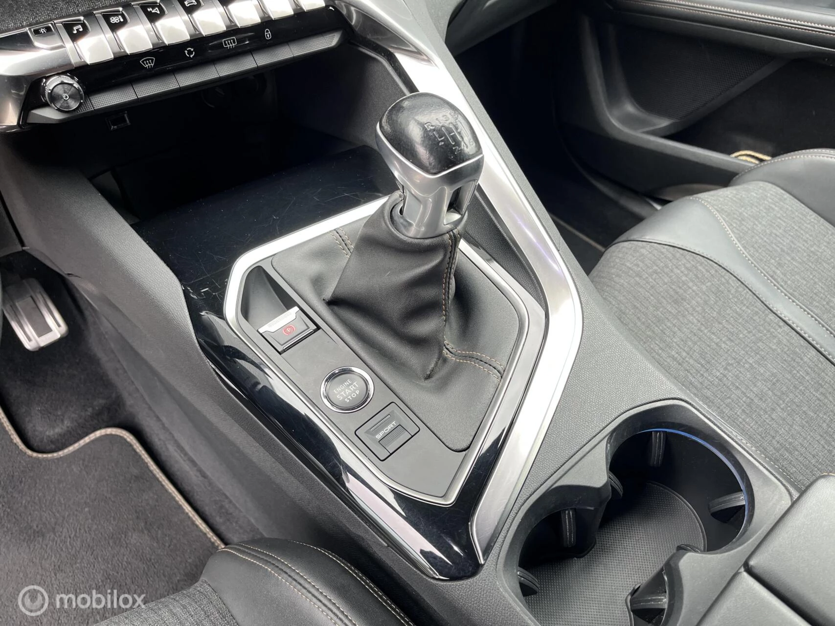 Hoofdafbeelding Peugeot 5008