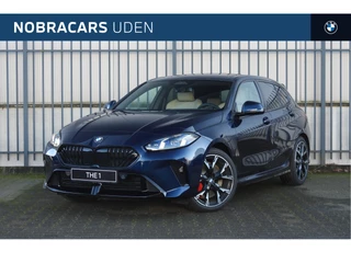 BMW 1 Serie 120 M Sport Automaat / Panoramadak / Sportstoelen / M Adaptief onderstel / Achteruitrijcamera / Adaptieve LED / Comfort Access / Stuurverwarming