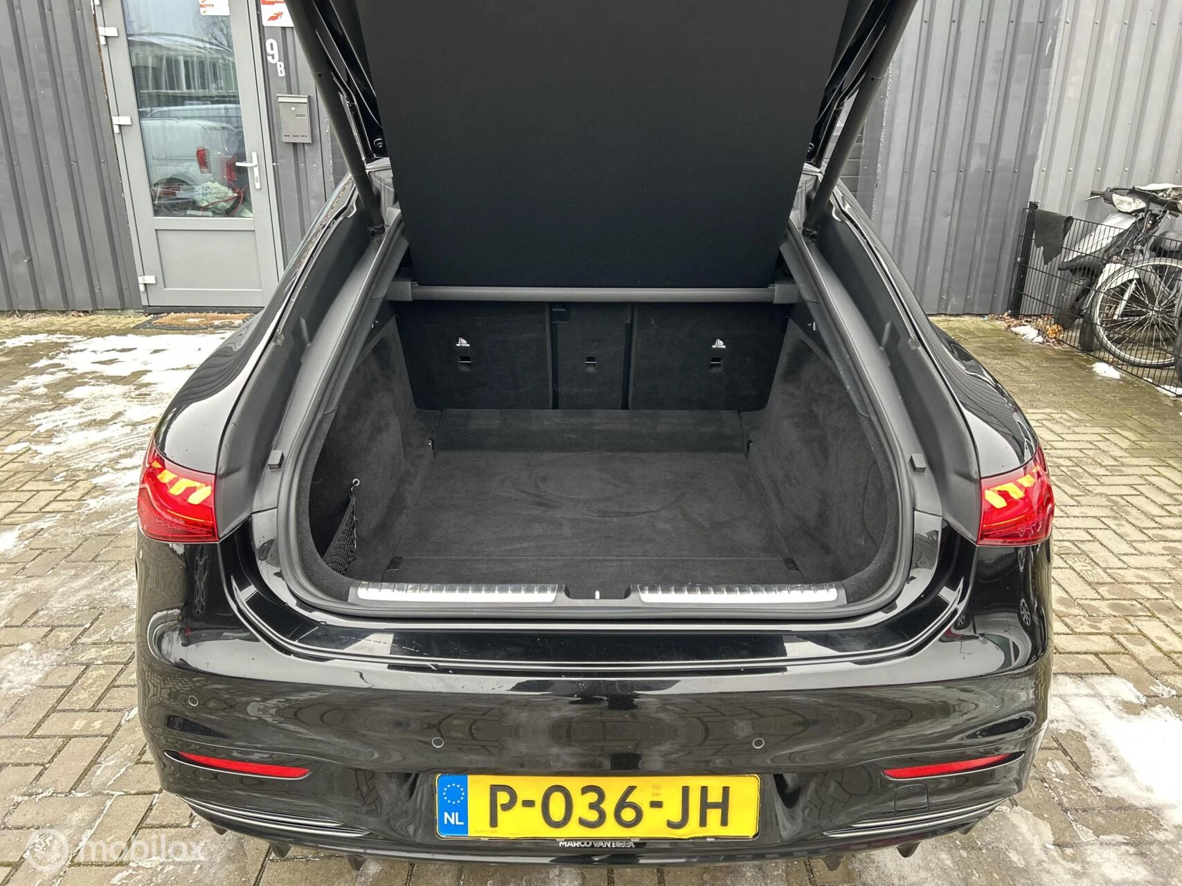 Hoofdafbeelding Mercedes-Benz EQS