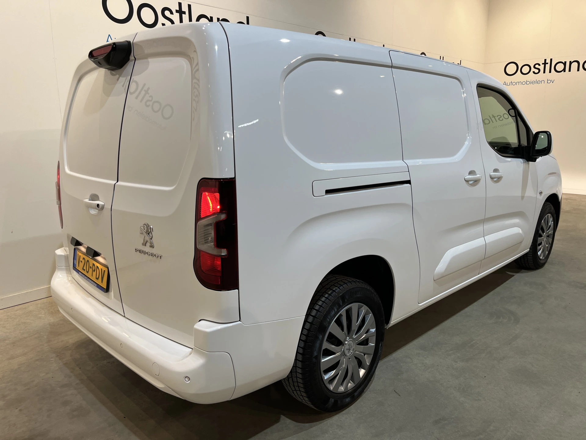 Hoofdafbeelding Peugeot Partner