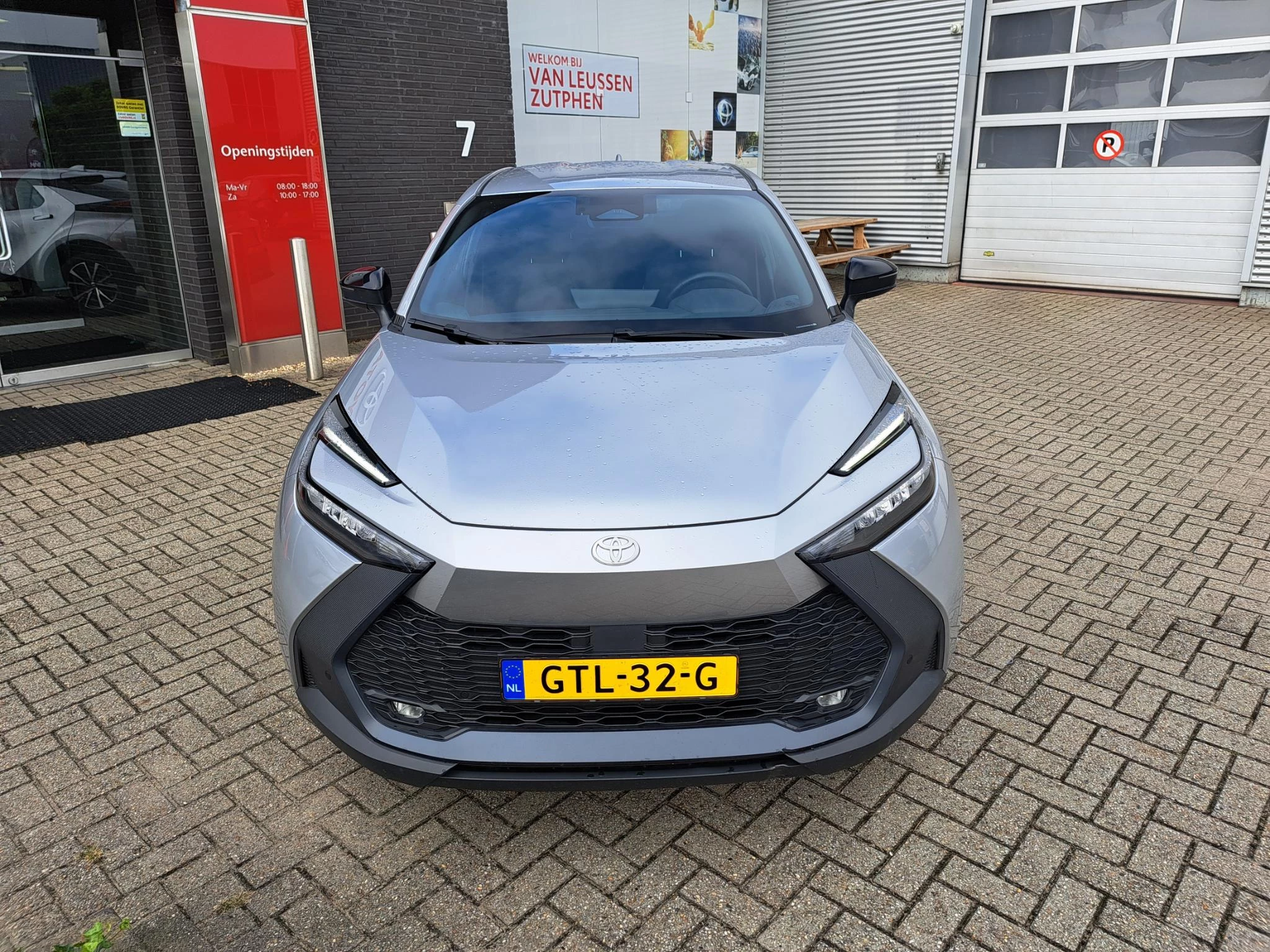 Hoofdafbeelding Toyota C-HR