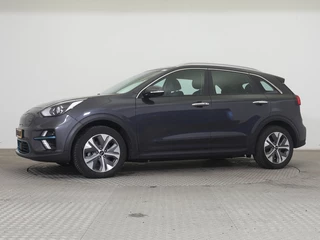 Kia e-Niro DynamicLine 64 kWh Warmtepomp Trekhaak | Stof\leer | Camera | Cruise | LMV 17" | NL auto | 1e eig.