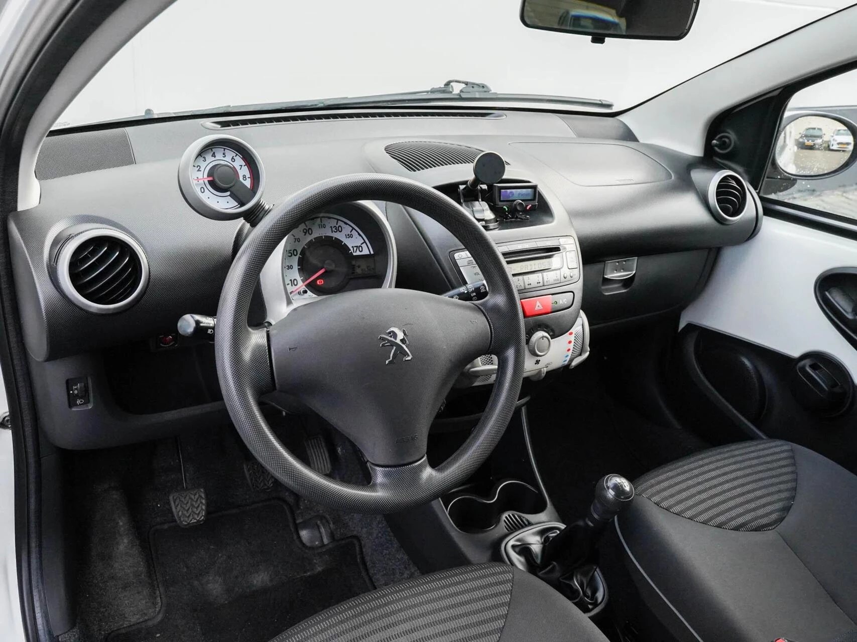 Hoofdafbeelding Peugeot 107