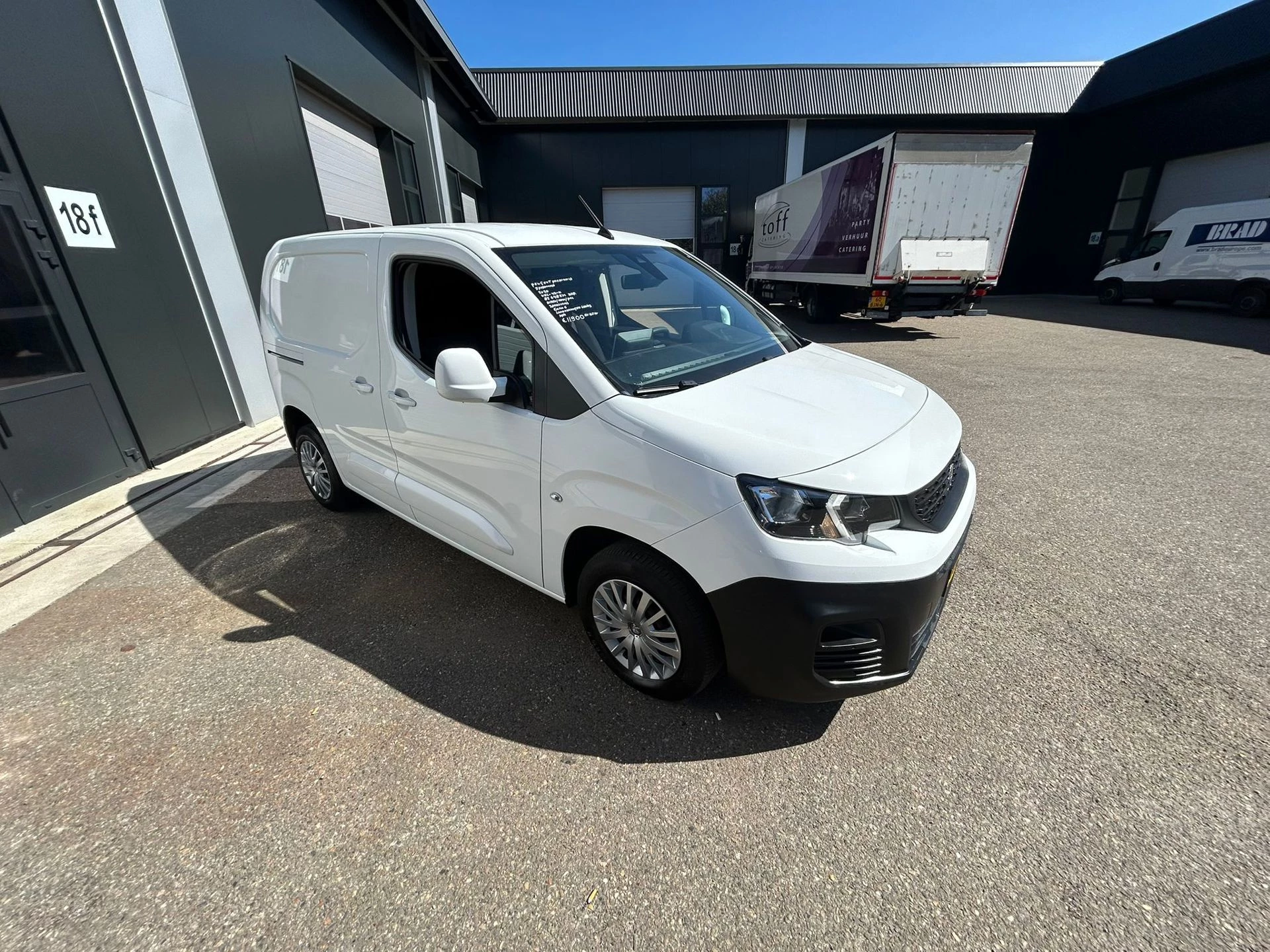 Hoofdafbeelding Peugeot Partner
