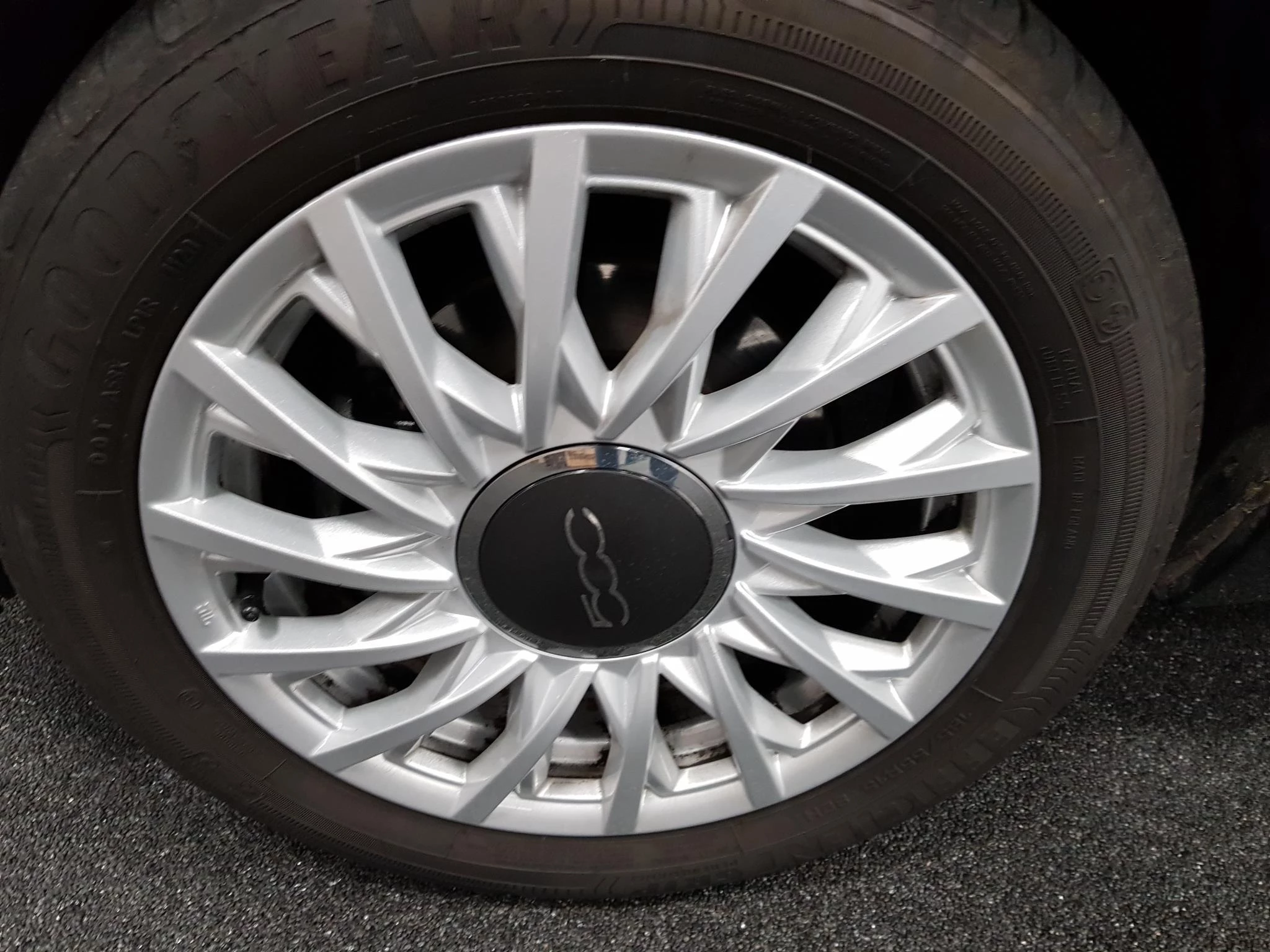 Hoofdafbeelding Fiat 500C