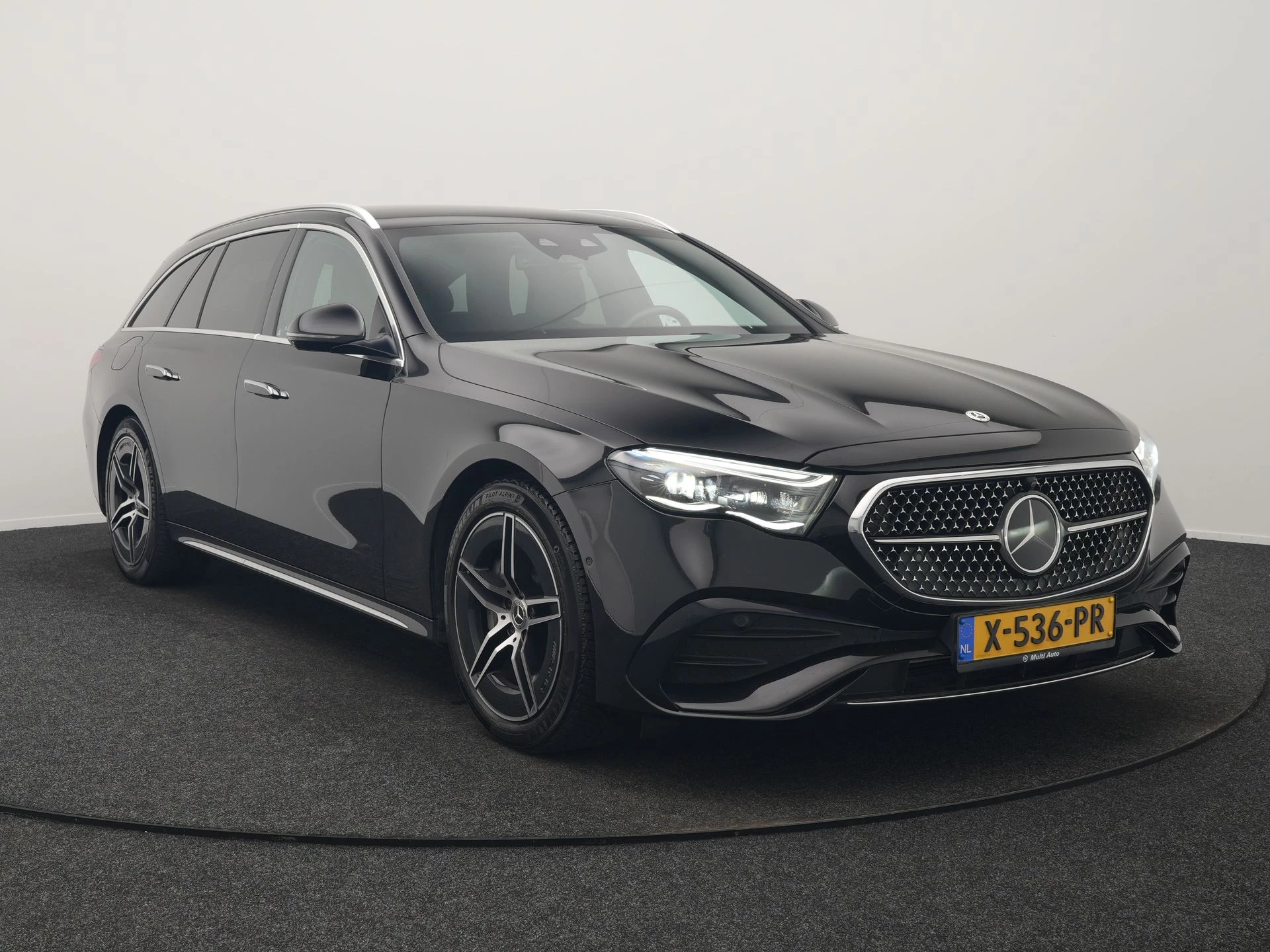 Hoofdafbeelding Mercedes-Benz E-Klasse