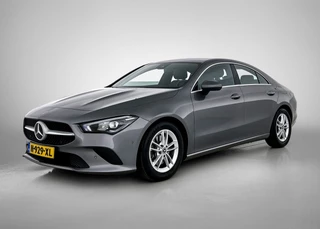 Hoofdafbeelding Mercedes-Benz CLA Mercedes-Benz CLA-klasse 200 Business Solution Automaat (NAVIGATIE, STOELVERWARMING, CAMERA, PDC, GOED ONDERHOUDEN, 1e EIGENAAR)